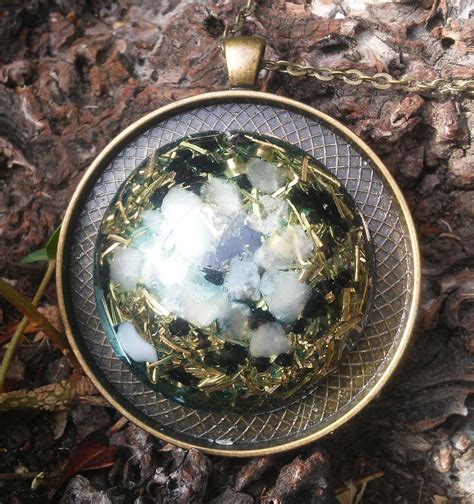 Harnessing the Vibrational Energy of Seaweed-Infused Moonstone